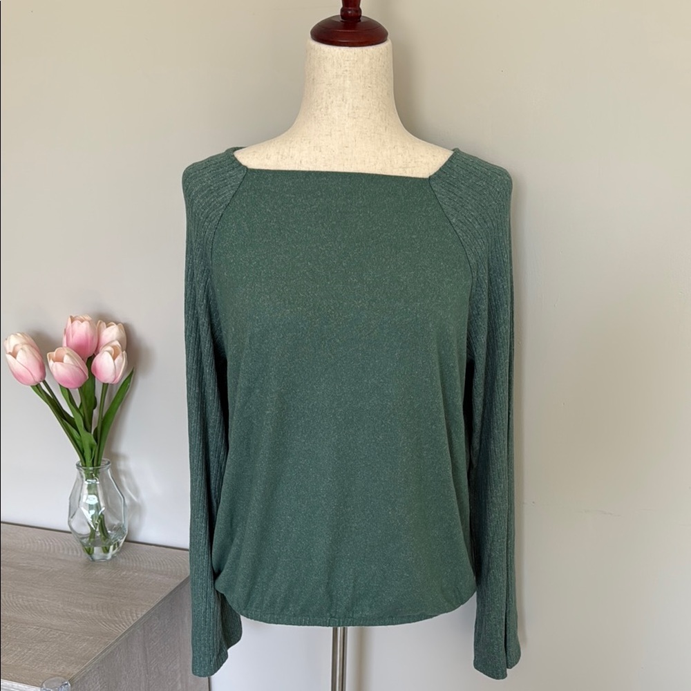 *NWT* Maurices Medium Brushed Knit Long Sleeve